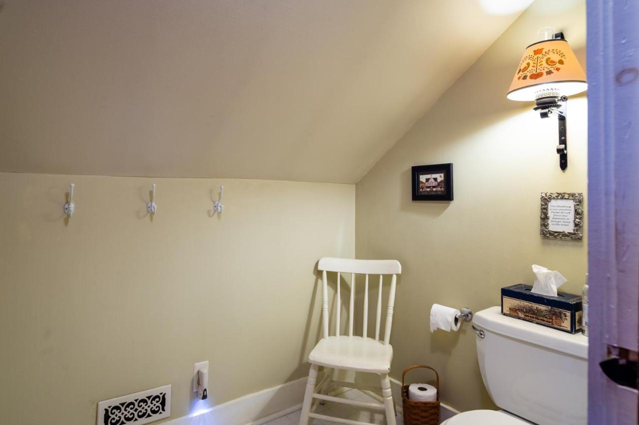 The Pines Of Dresden Bed and Breakfast Εξωτερικό φωτογραφία