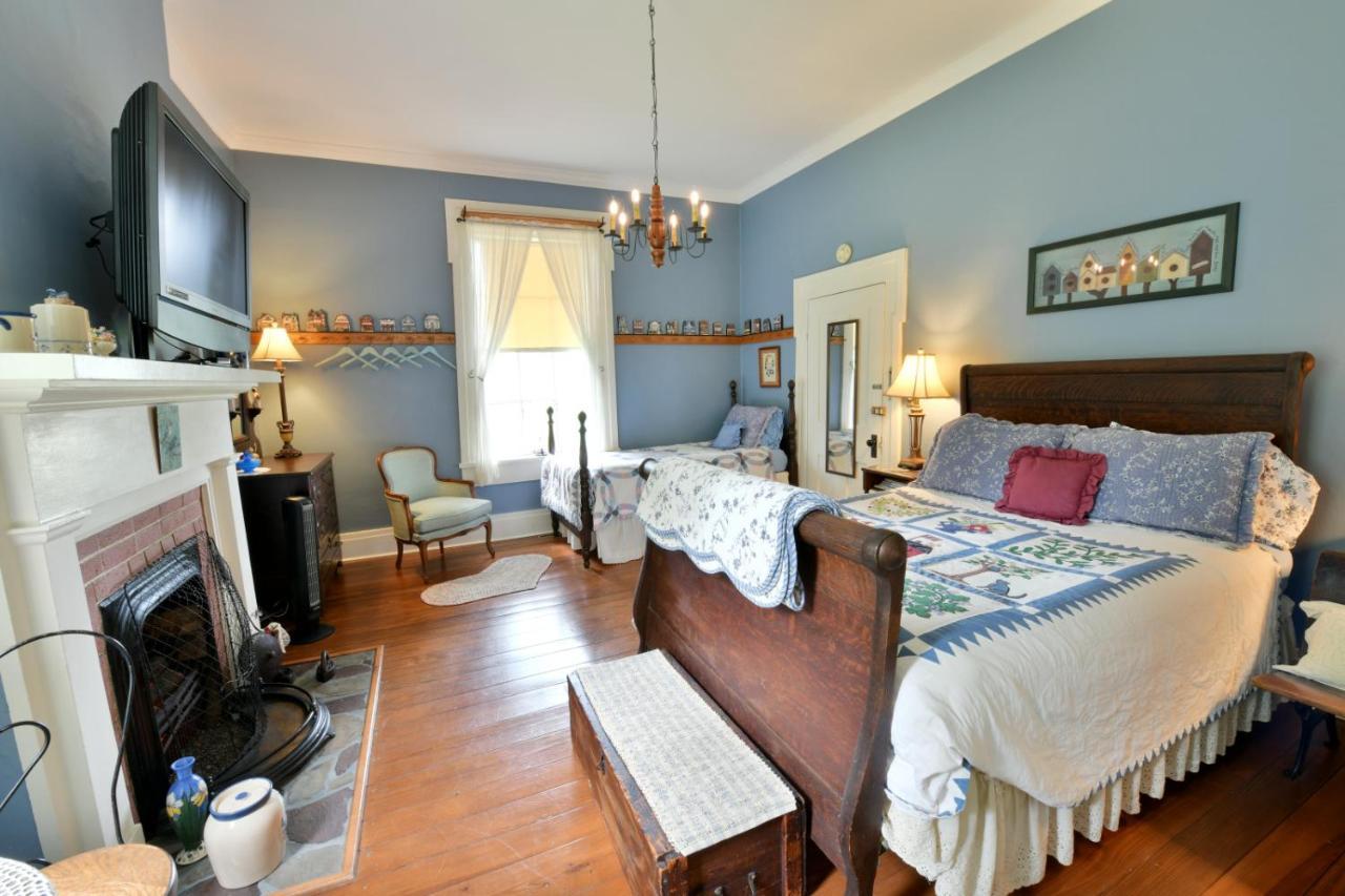 The Pines Of Dresden Bed and Breakfast Εξωτερικό φωτογραφία