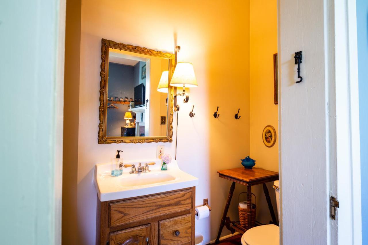 The Pines Of Dresden Bed and Breakfast Εξωτερικό φωτογραφία