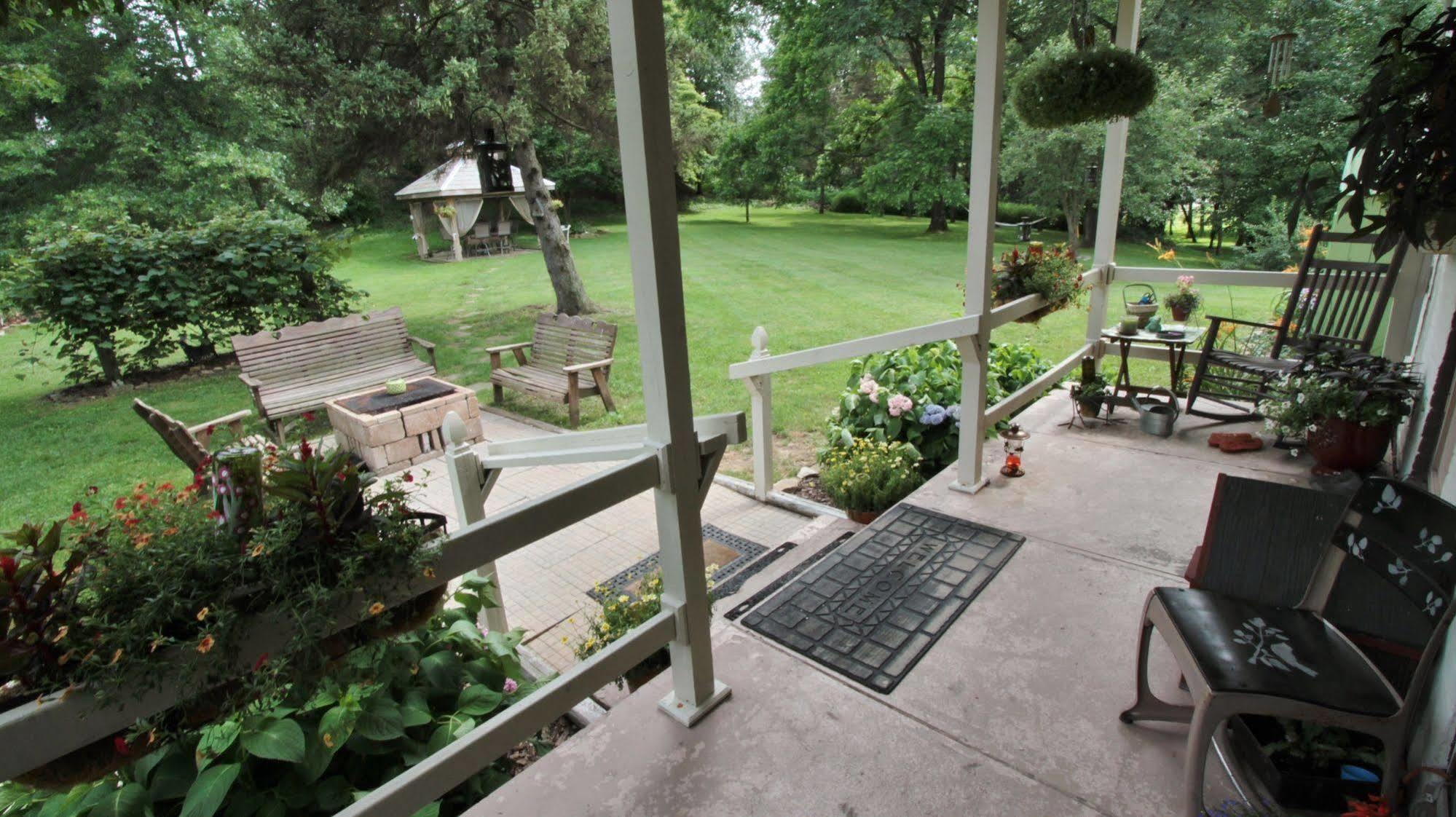 The Pines Of Dresden Bed and Breakfast Εξωτερικό φωτογραφία