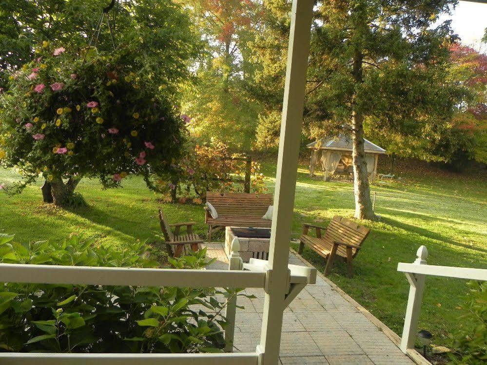 The Pines Of Dresden Bed and Breakfast Εξωτερικό φωτογραφία